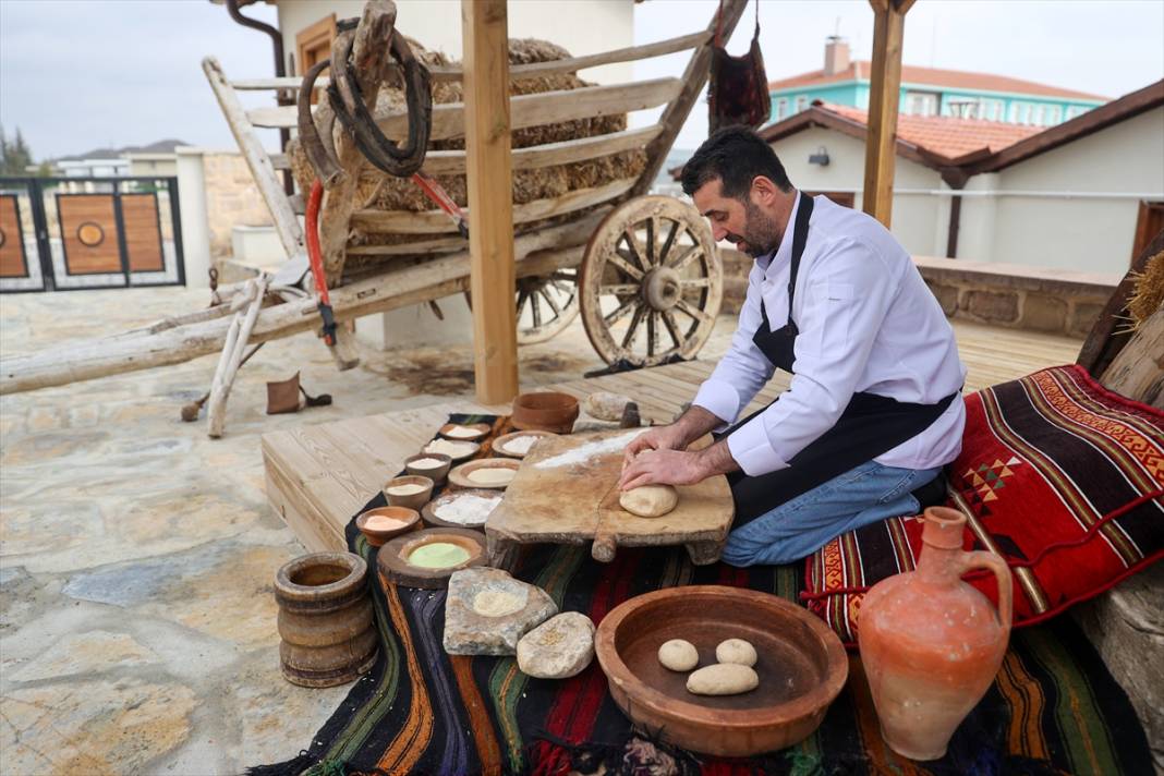 Konyalı aşçı, dünyanın en eski ekmeğini yeniden pişirdi 6